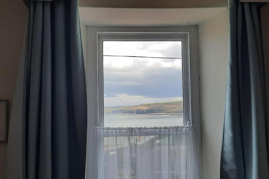 Villa Arvonia Sleeps 7, Sea Views, Dog Friendly New Quay  Exterior foto