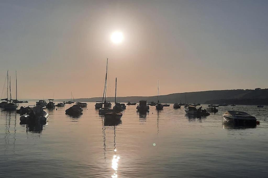Villa Arvonia Sleeps 7, Sea Views, Dog Friendly New Quay  Exterior foto